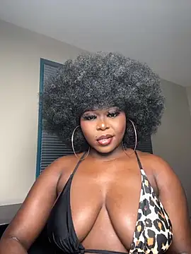 Snapshot of WomanNextdoor1 chatting on 15, 11, 2025 WomanNextdoor1 online show from 15, 11, 2025