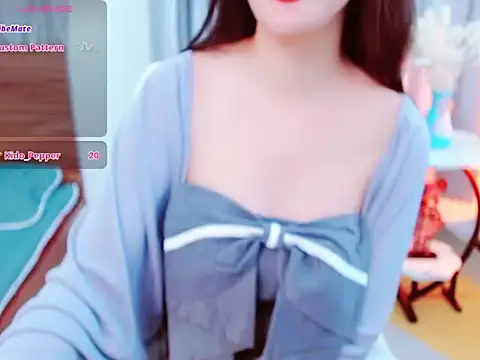 girlsweets2277 online show from 22, 9, 2025