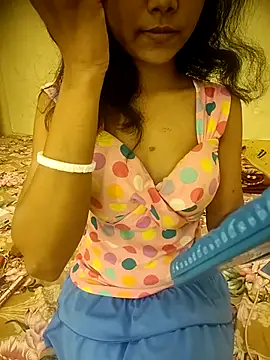 Snapshot of Snaya-baby chatting on 9, 11, 2025 Snaya-baby online show from 9, 11, 2025