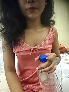 Snapshot of Snaya-baby chatting on 4, 4, 2026 Snaya-baby online show from 4, 4, 2026