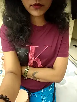 Snapshot of Snaya-baby chatting on 8, 4, 2026 Snaya-baby online show from 8, 4, 2026