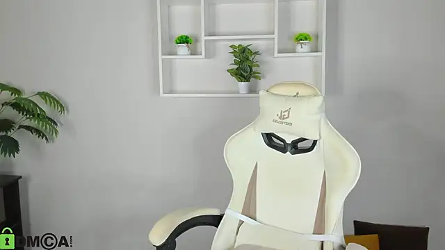 Allice Cox online show from 30, 9, 2025