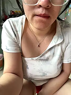 Liqinqin online show from 15, 10, 2025