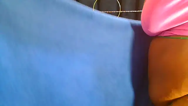 AmazingDarkDoll online show from 4, 11, 2025