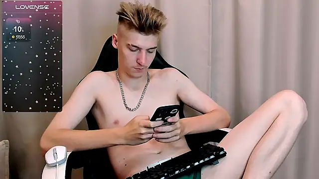 MrSexyCum4U online show from 8, 10, 2025