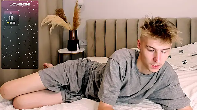 MrSexyCum4U online show from 10, 10, 2025