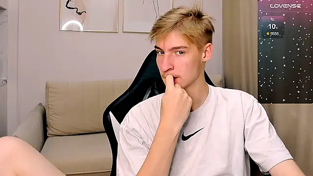 MrSexyCum4U online show from 4, 11, 2025