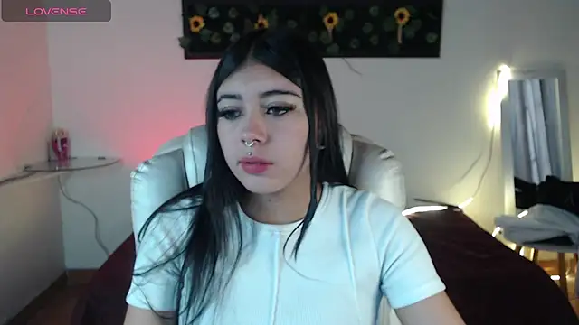 Snapshot of gabriella_live chatting on 10, 10, 2025 gabriella live online show from 10, 10, 2025