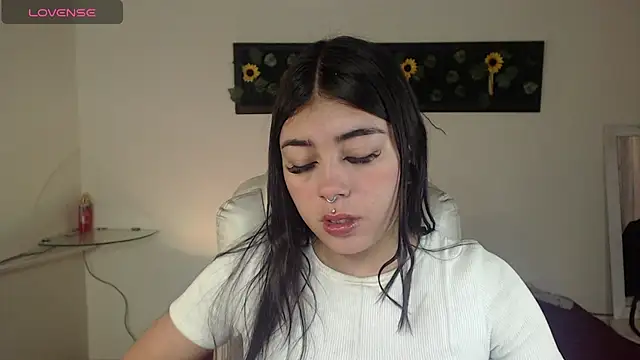 Snapshot of gabriella_live chatting on 11, 11, 2025 gabriella live online show from 11, 11, 2025