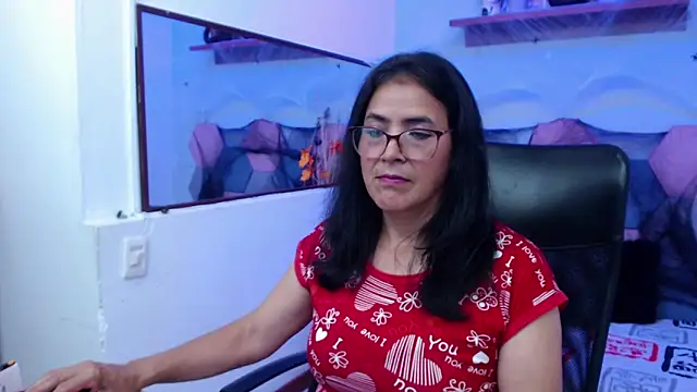 Snapshot of AmandaPeet chatting on 20, 10, 2025 AmandaPeet online show from 20, 10, 2025