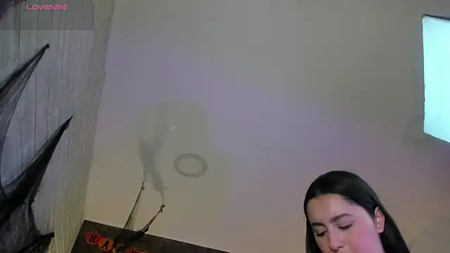 Snapshot of marian__stone chatting on 4, 11, 2025 marian stone online show from 4, 11, 2025