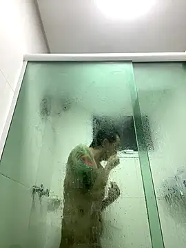 Snapshot of H40SCS chatting on 27, 9, 2025 H40SCS online show from 27, 9, 2025