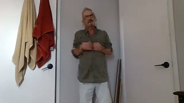 FoxnMouse online show from 21, 10, 2025