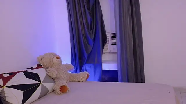 nudesketch1 online show from 1, 11, 2025