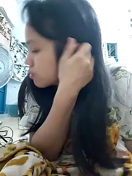 Snapshot of Anny-ly chatting on 4, 10, 2025 Anny-ly online show from 4, 10, 2025