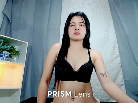 Snapshot of Urasian_ladybug chatting on 23, 11, 2025 Urasian ladybug online show from 23, 11, 2025