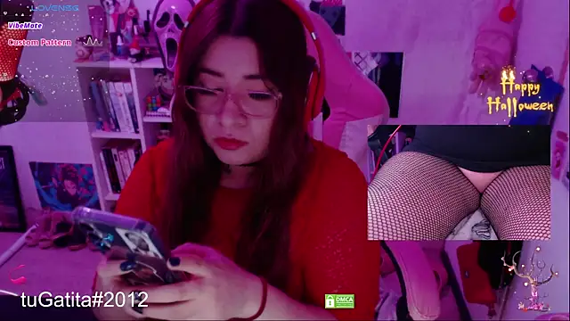 Snapshot of Pink_girl0n chatting on 19, 10, 2025 Pink girl0n online show from 19, 10, 2025