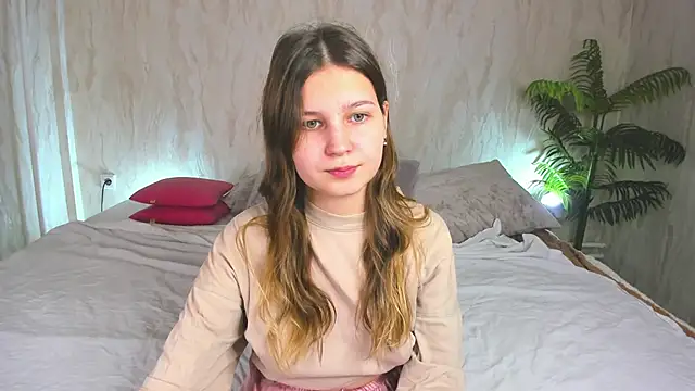 Snapshot of Elle_Ellise chatting on 24, 10, 2025 Elle Ellise online show from 24, 10, 2025