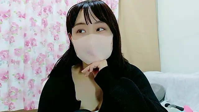 Snapshot of RenaFcup chatting on 18, 2, 2026 RenaFcup online show from 18, 2, 2026