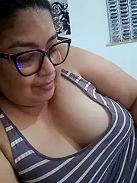 Snapshot of ladytropical1 chatting on 20, 2, 2026 ladytropical1 online show from 20, 2, 2026