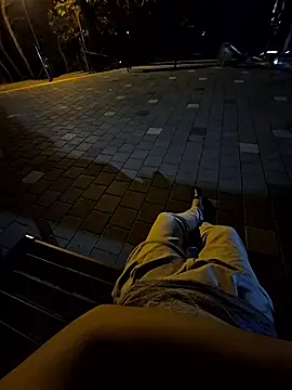 Snapshot of starvingo2002 chatting on 23, 9, 2025 starvingo2002 online show from 23, 9, 2025