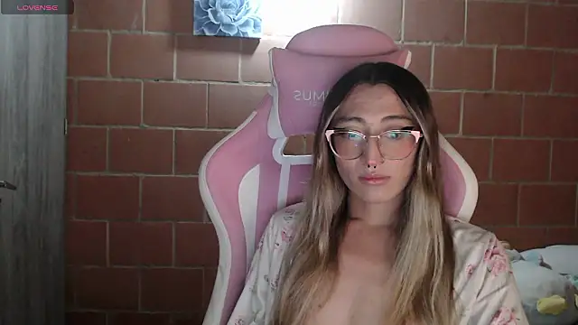 Andrea camilaaa online show from 16, 1, 2026