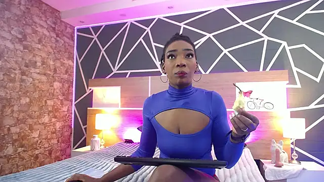 AlexandraCambell online show from 15, 10, 2025