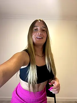 Zara Ross online show from 23, 10, 2025