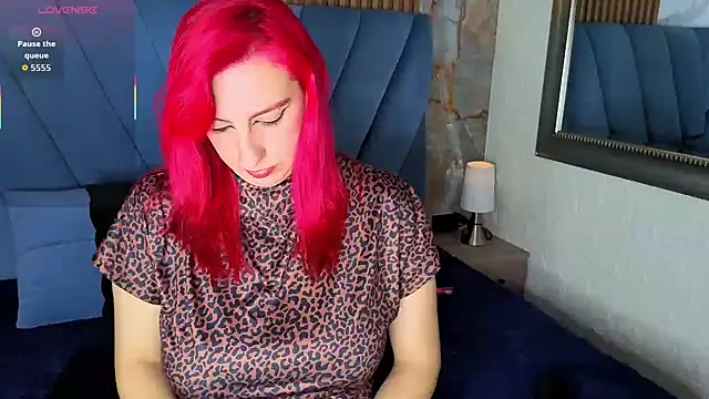 angel  red  online show from 30, 11, 2025