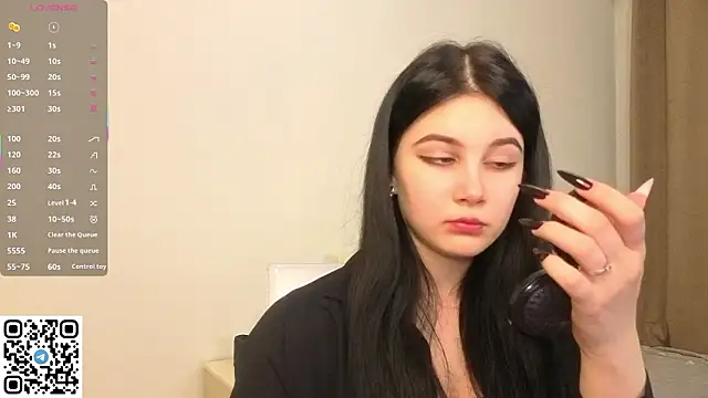 Snapshot of EnricaElis chatting on 19, 2, 2026 EnricaElis online show from 19, 2, 2026