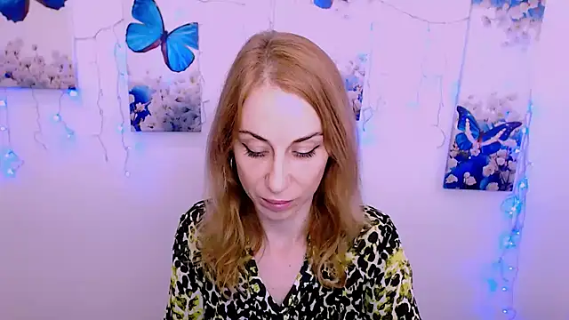 Snapshot of Create_your_own_sun chatting on 11, 10, 2025 Create your own sun online show from 11, 10, 2025