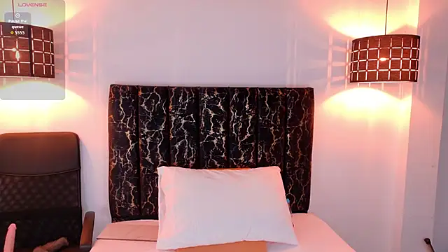 evvaa moon69 online show from 18, 3, 2026