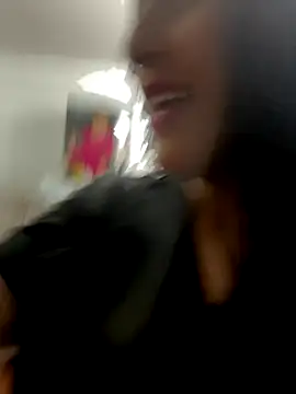 GiaDuque online show from 9, 10, 2025