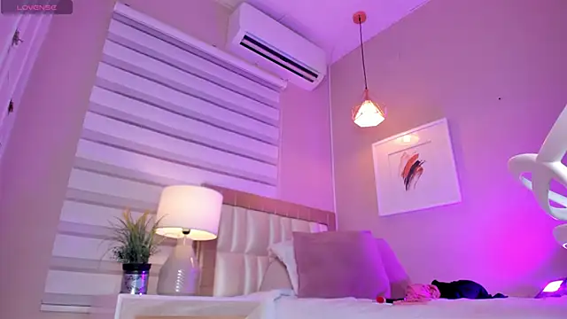  paula x online show from 15, 10, 2025