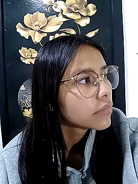 SofieLove 01 online show from 17, 12, 2025