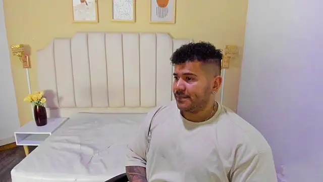 Snapshot of michael_hill1 chatting on 9, 10, 2025 michael hill1 online show from 9, 10, 2025