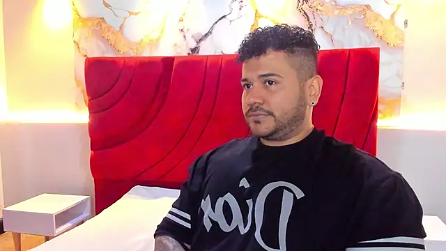 Snapshot of michael_hill1 chatting on 1, 11, 2025 michael hill1 online show from 1, 11, 2025