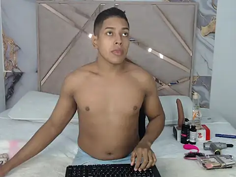 Boy-X- online show from 19, 9, 2025