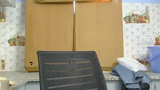 Cute-Bacchi online show from 24, 10, 2025