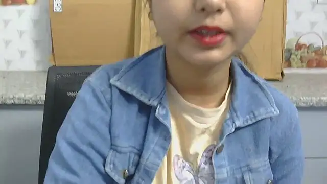 Cute-Bacchi online show from 17, 11, 2025