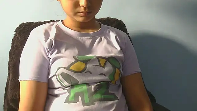 Cute-Bacchi online show from 19, 11, 2025