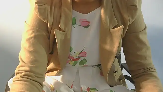 Cute-Bacchi online show from 22, 11, 2025