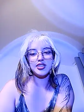 Snapshot of Blueee_cat chatting on 24, 3, 2026 Blueee cat online show from 24, 3, 2026