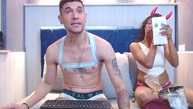 StormAndLogan online show from 4, 10, 2025