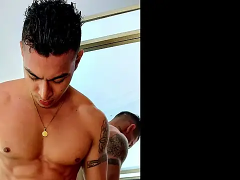 cristopher 22cm online show from 14, 1, 2026