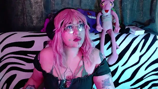 Snapshot of XxGreenGoodxX chatting on 11, 9, 2025 XxGreenGoodxX online show from 11, 9, 2025