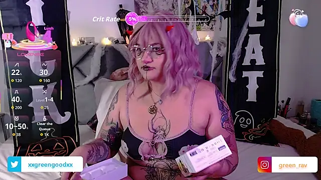 Snapshot of XxGreenGoodxX chatting on 28, 10, 2025 XxGreenGoodxX online show from 28, 10, 2025