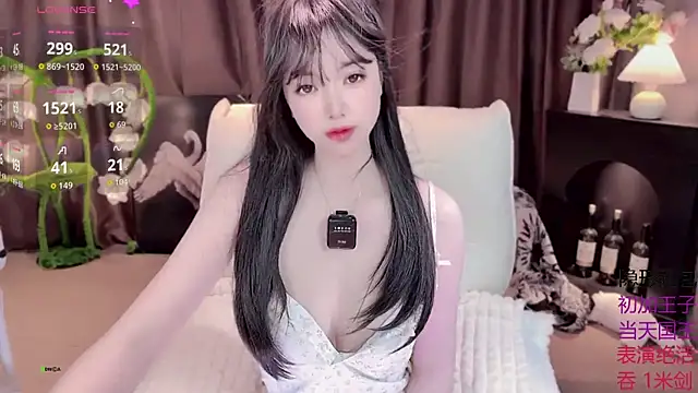 Snapshot of Yaievan0-0 chatting on 13, 10, 2025 Yaievan0-0 online show from 13, 10, 2025