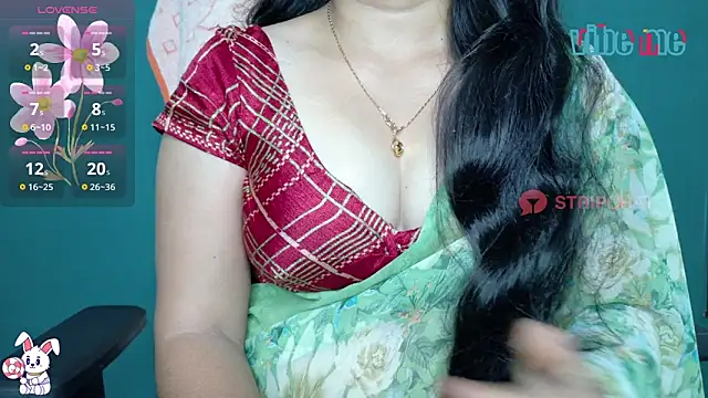 Snapshot of megHana_teLugGu chatting on 18, 10, 2025 megHana teLugGu online show from 18, 10, 2025