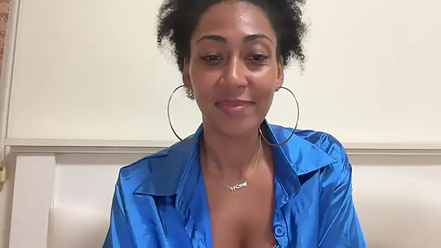 Vaylisse online show from 28, 10, 2025